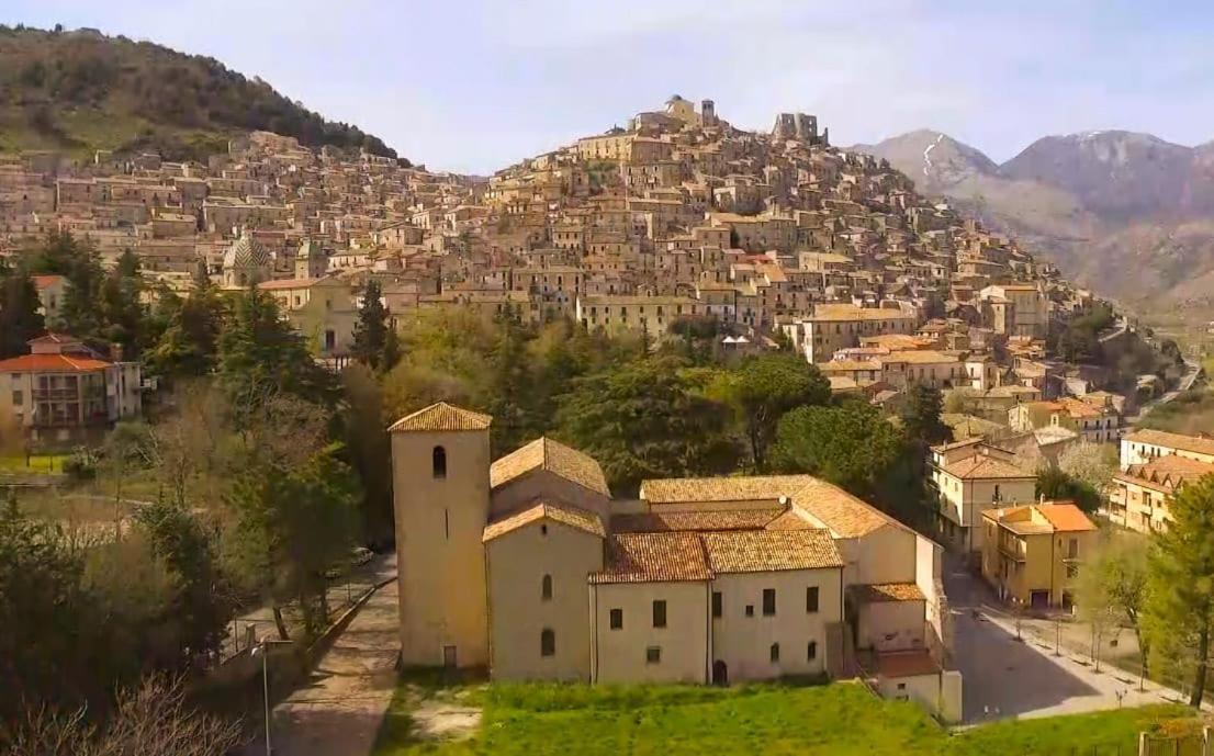 Civico 4 Apartment Castrovillari Luaran gambar